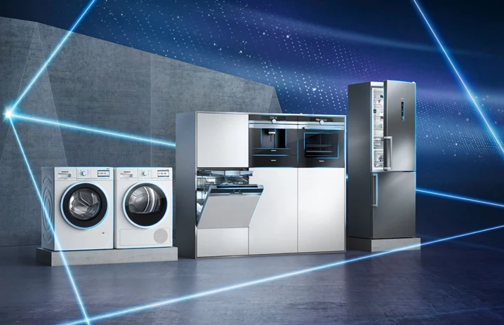 Smart appliances including a connected fridge and oven