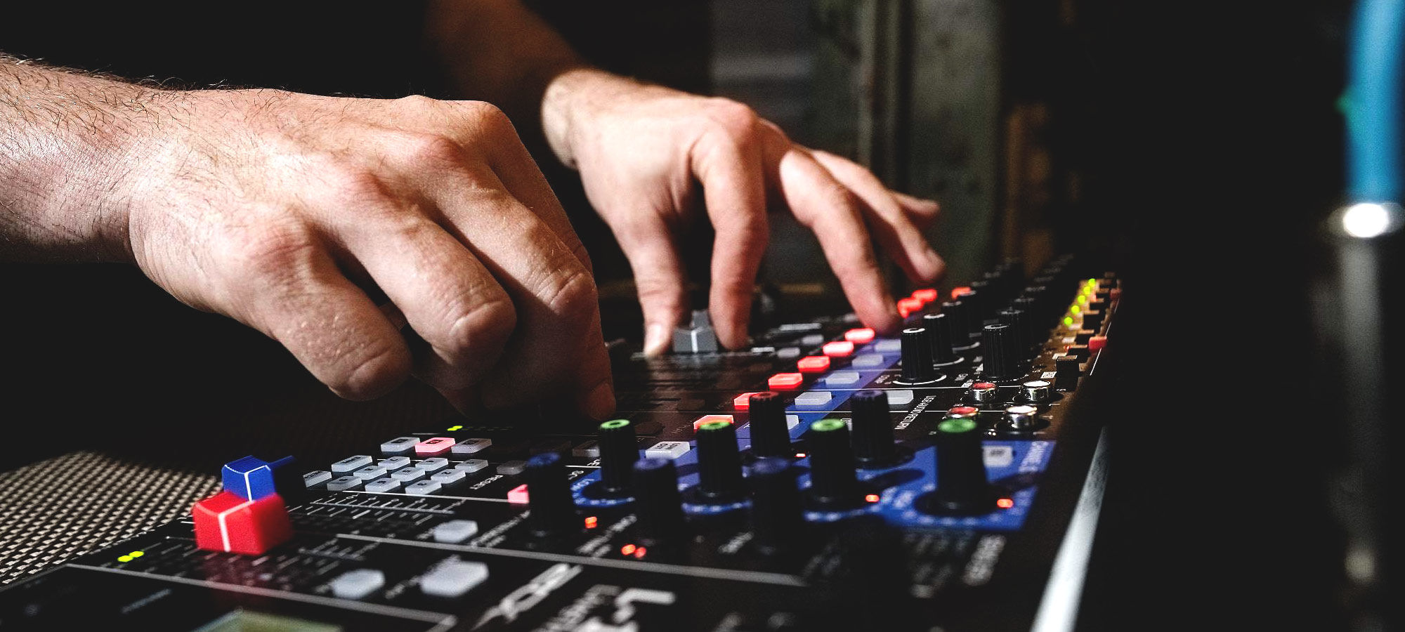 Zoom LiveTrak L-12