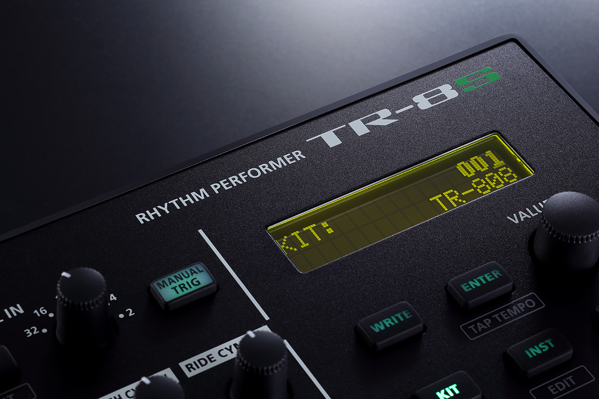 Roland TR-8S Rhythm Performer