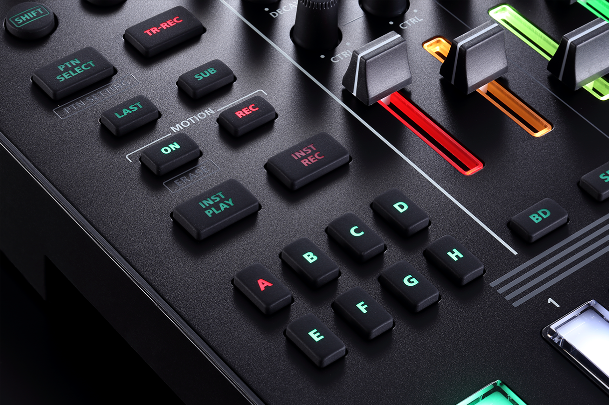 Roland TR-8S Rhythm Performer