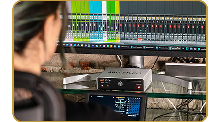 【美品】Ik Multimedia ARC Studio Upgrade IK Multimedia unveil ARC Studio