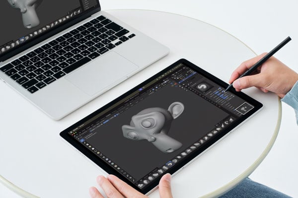 wacom tablet connected wirelessly to a laptop