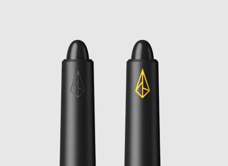 comparison of the tops of the new and old xencelabs pens