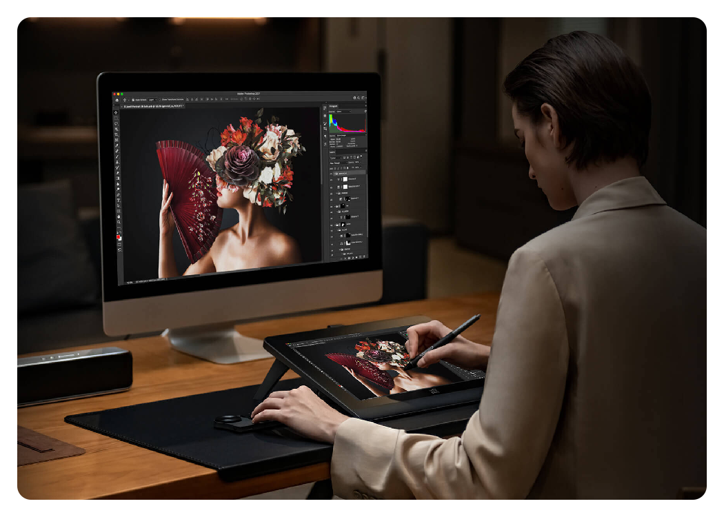 someone using the xp pen artist 14 2nd gen in low light
