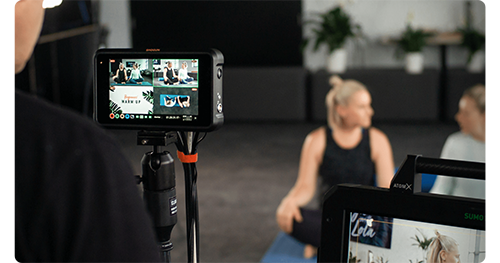 photograph of atomos shogun classic on tripod 