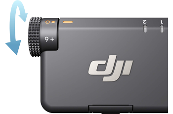 Image of DJI Mic Mini Receiver showing Gain adjustment dial 