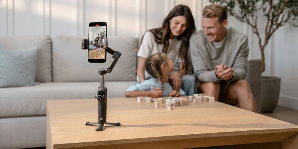 dji osmo mobile built-in tripod