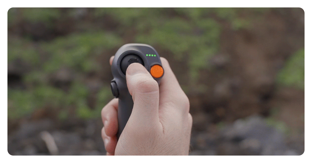 dji rc motion 3 joystick controls being used for take off