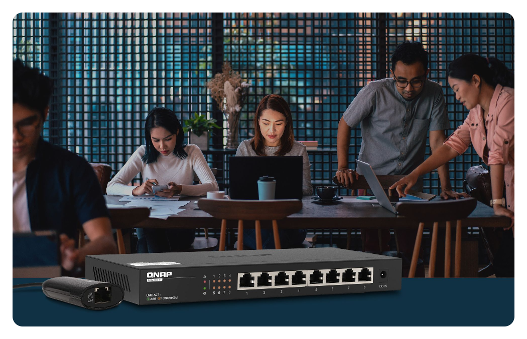 Sonnet Solo2.5G in use showing the same connector, Sonnet Solo2.5G