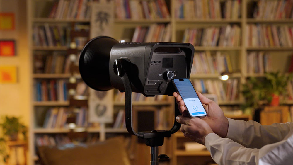 someone pairing the amaran app wo the light using nfc