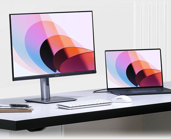 mac book connected to the asus pro art display