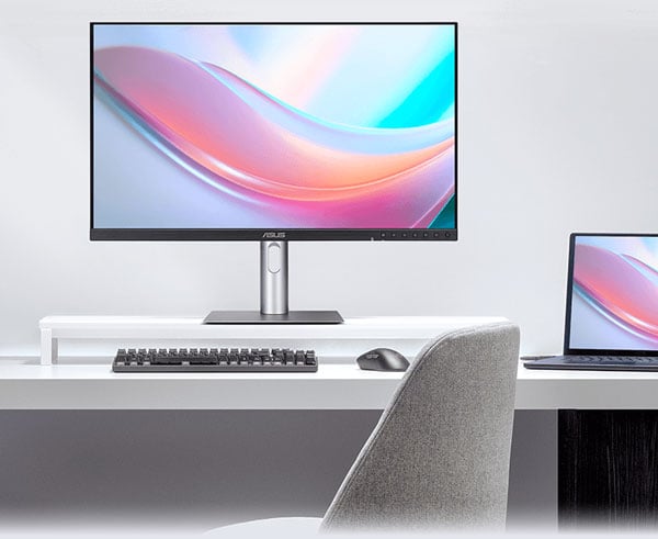 macbook connected to the asus pro art display