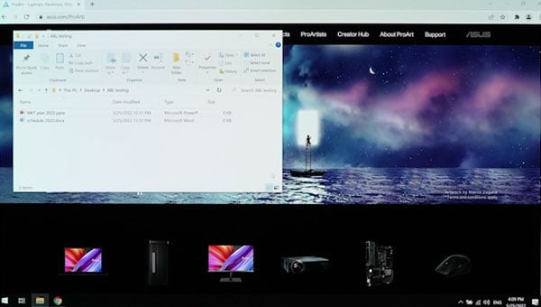 with uniform brightness comparison image of the screen