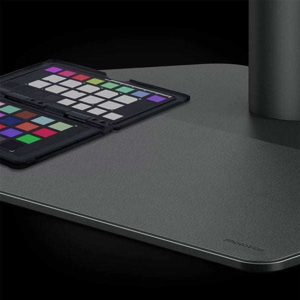 close up of the leatherette base on the benq monitor