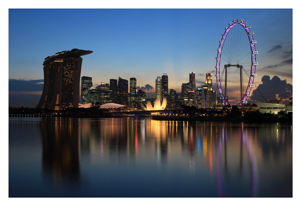 sample image of the singapore skiline taken with the canon lens