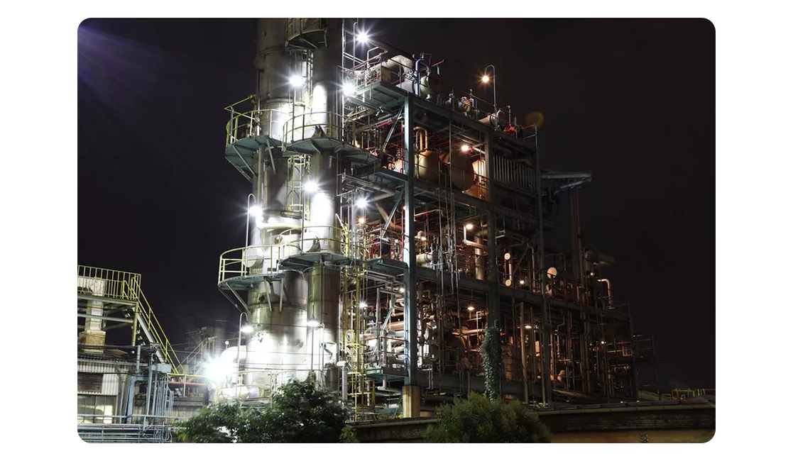 image of a oil refinery taken with the canon lens