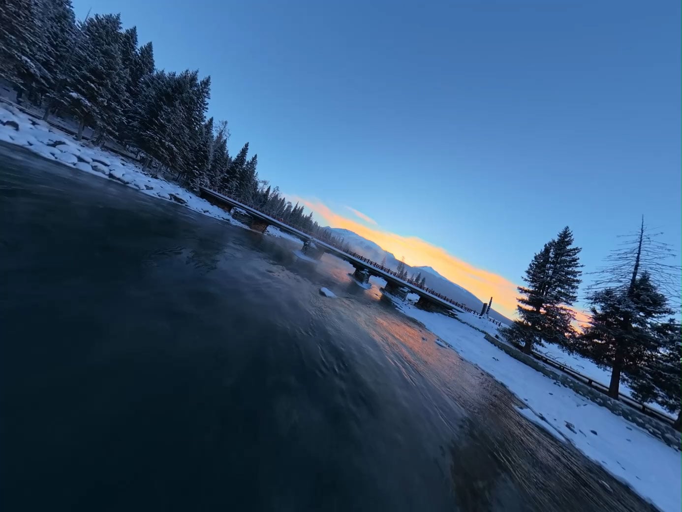 sample image of a snowy bridge at an angle taken using the dji avata 360