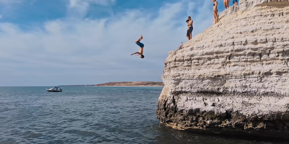 sample image from a video of cliff divers