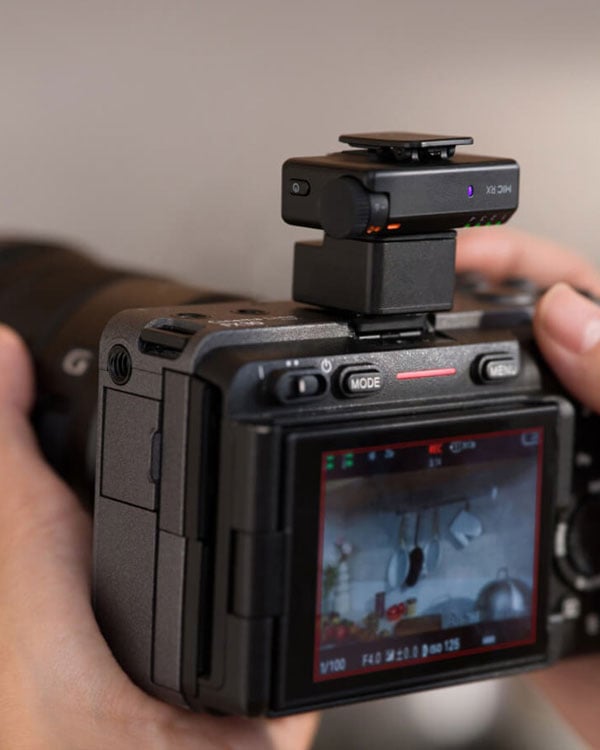 mic mini 2s reciever mounted on top of a camera