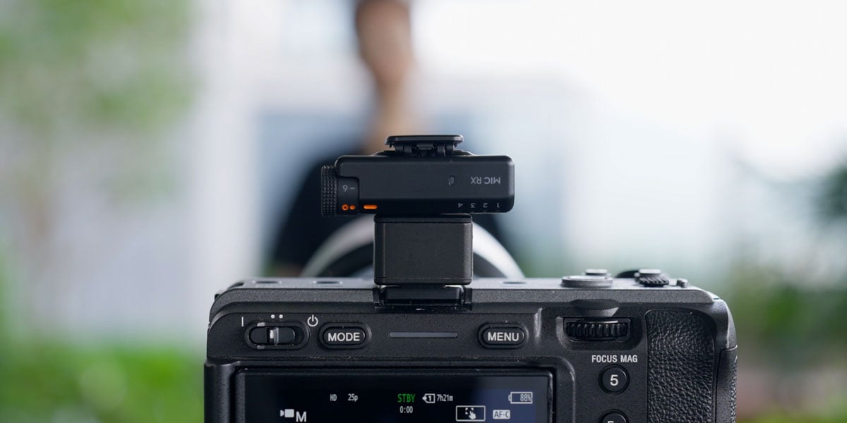 dji mic mini 2s reciever mounted on top of a camera