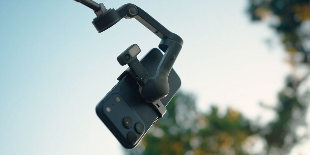 osmo mobile 8p being used to film a low-angle shot