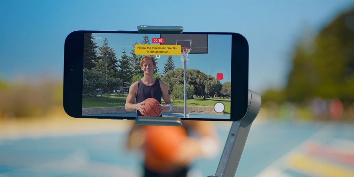 someone filming a basketball player unsing the dynamiczoom feature