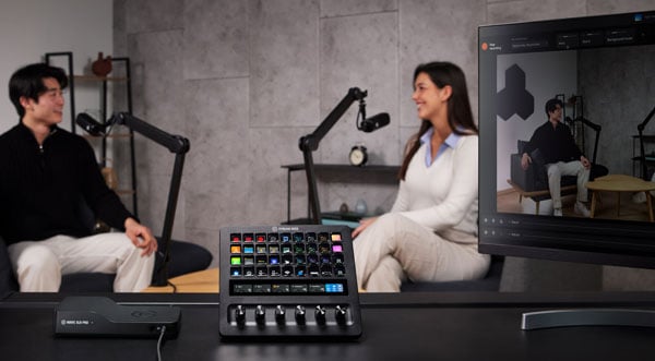 podcast being filmed using the elgato bundle