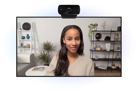 streamer using the elgato 4k webcam