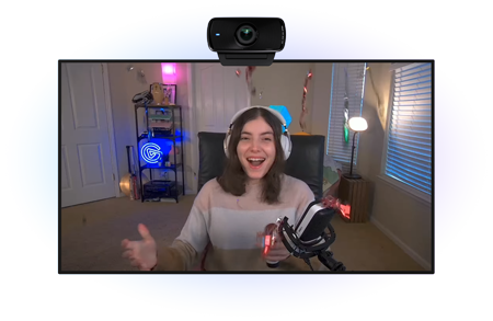 streamer using the elgato 4k webcam