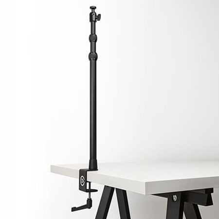 elagto Master Mount attached to desk