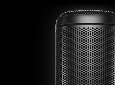 close up of the elgato mic casing
