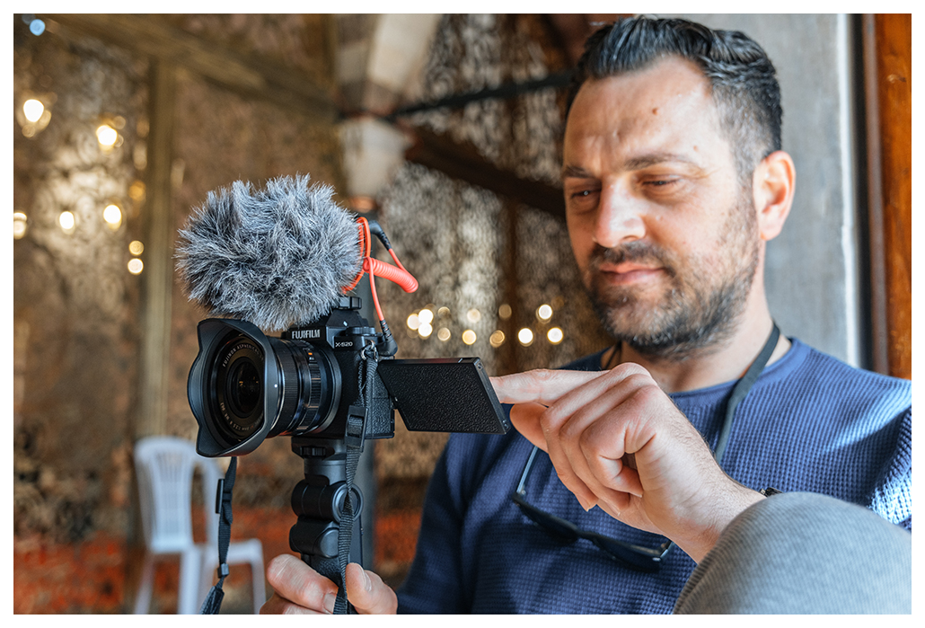 Fujifilm XF8mm F3.5 R WR Lens LN137032 16797760 SCAN UK