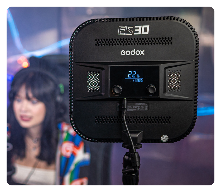 rear view of the godox es30 light in use