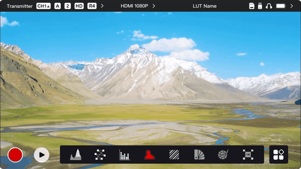 hollyland wireless monitor focus assist example