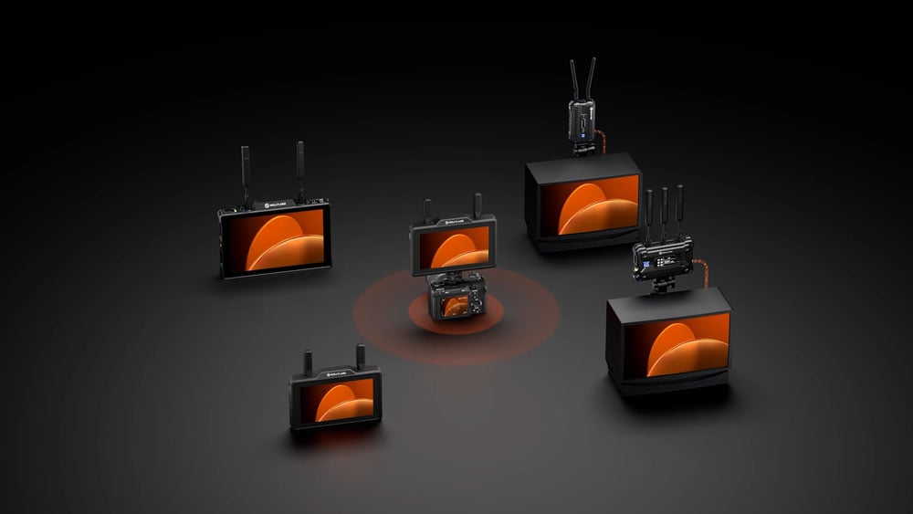 hollyland wireless monitor attached to a camera connecting to other devices