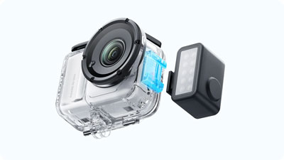 light attaching to the insta360 go ultra dive case