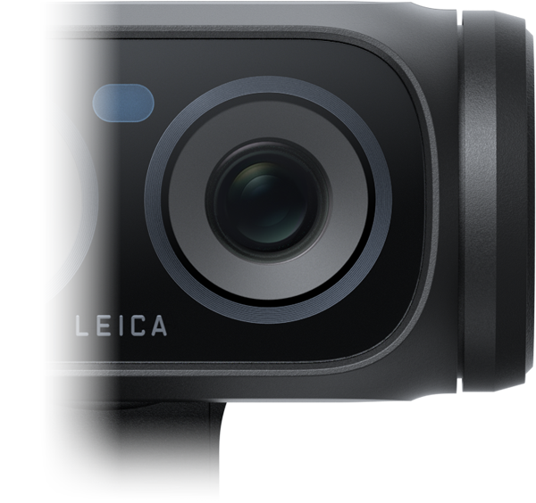 close up of the pro-grade telephoto lens
