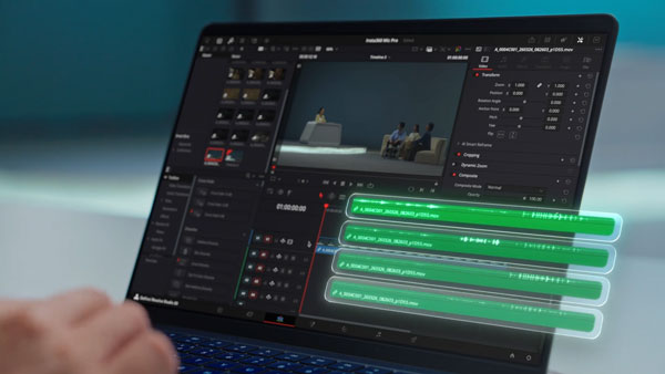 laptop showing 4 audio channels