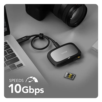 sd card reader conneecteed to a laptop via usb