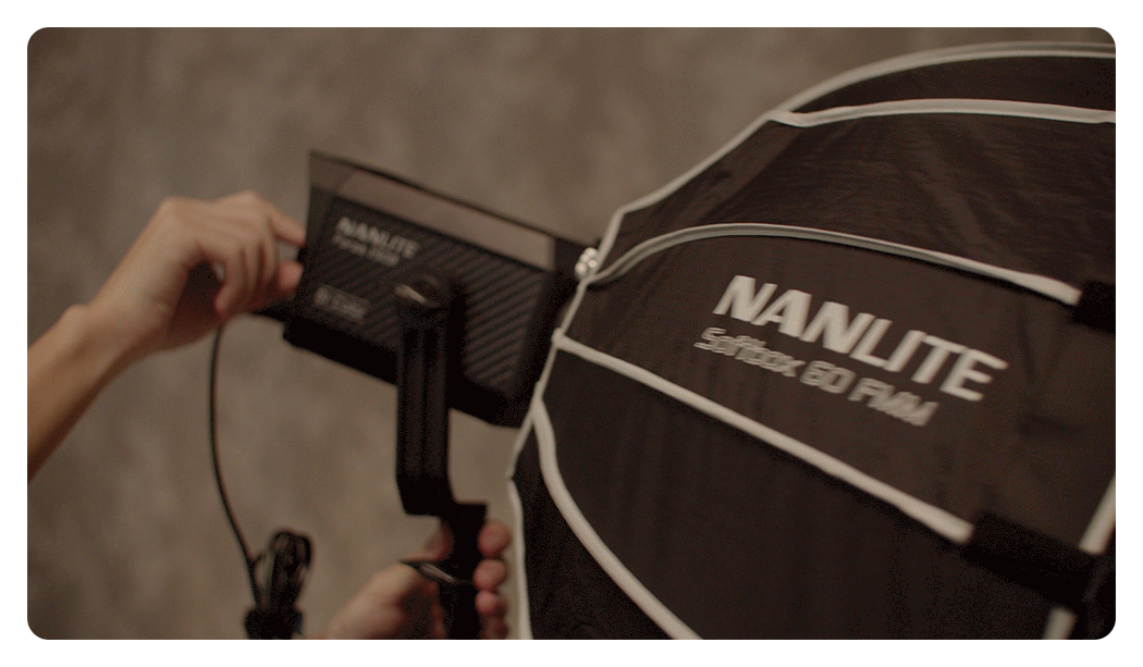 gif showing the compact design and simple set up of the nanlite forza 150 b