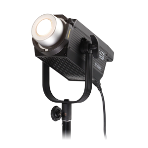 Front angle view of nanlite fs-150b with daylight temperature and no reflector