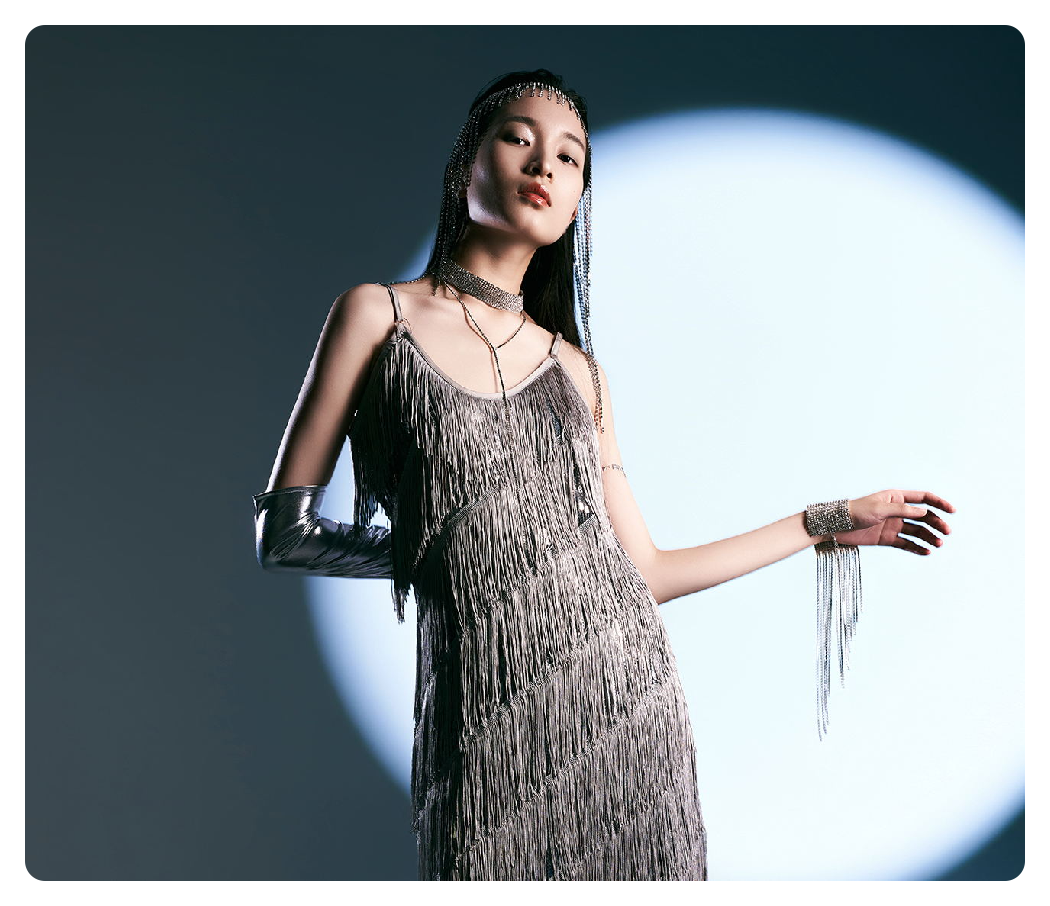 image of a woman in a 50's style dress taken with the nanlite fs 300b spot light
