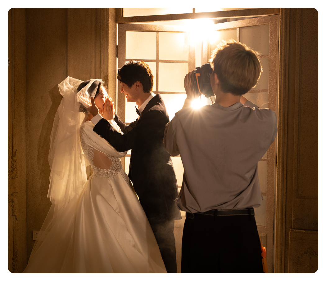 the nanlite fs 300b in use for a wedding photo shoot