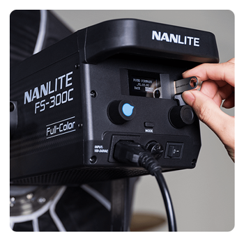 someone updating the nanlite fs300c via usb