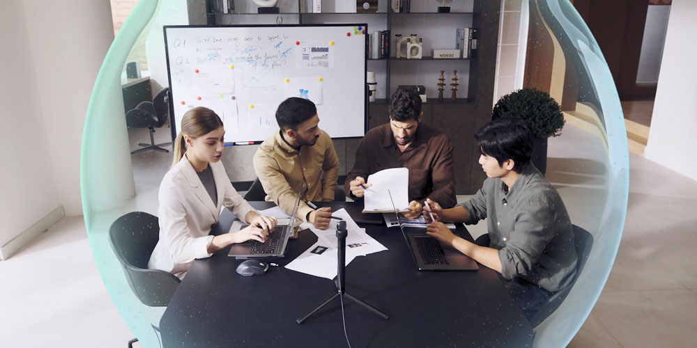 obsbot tiny in smart omni mode capturing audio during a buisness meeting