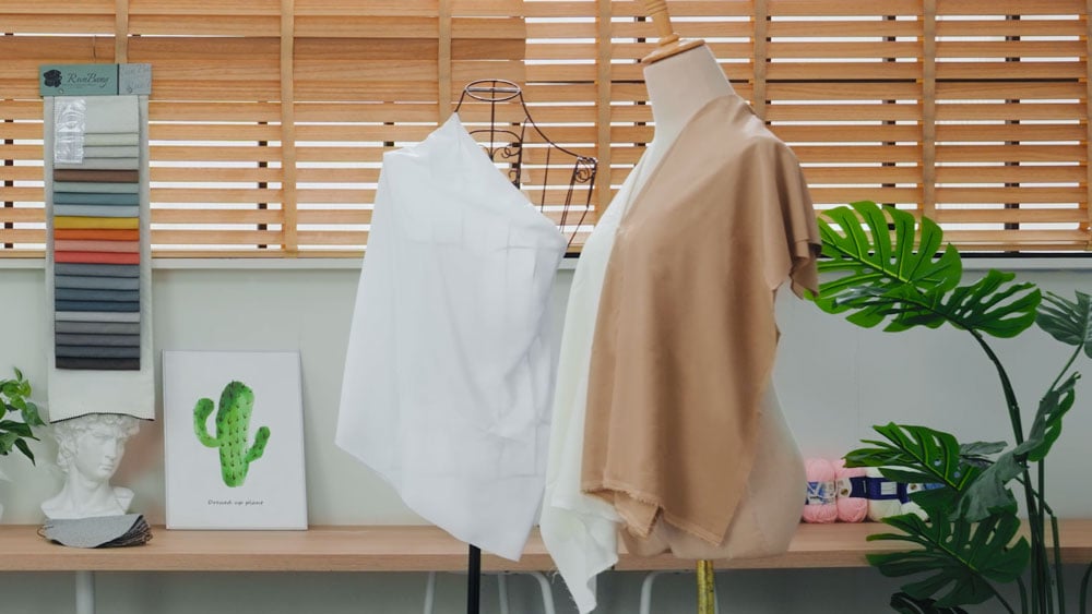 preset example of a craft studio using the obsbot tiny se