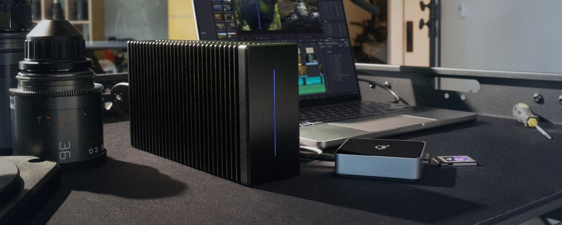 owc thunderblade x12 connected to a laptop with a card reader on a dit cart