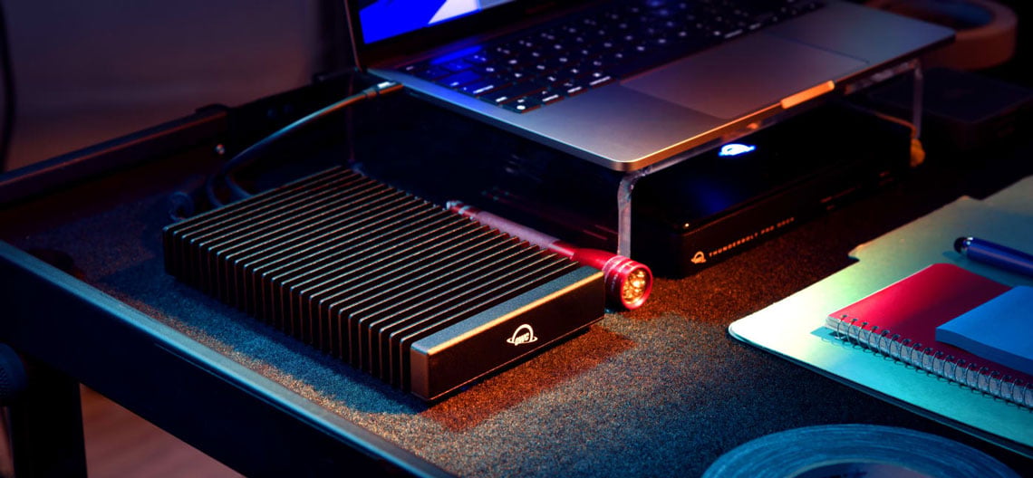 owc thunderblade x8 attached to a laptop on top of a DIT cart