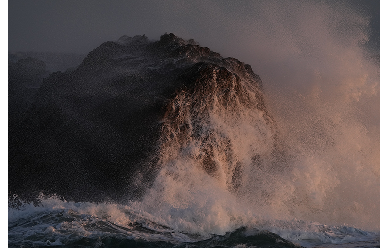 Sony Alpha 1 Mirrorless Camera A1 Sample Image of waves crashing against the rocks from the ocean