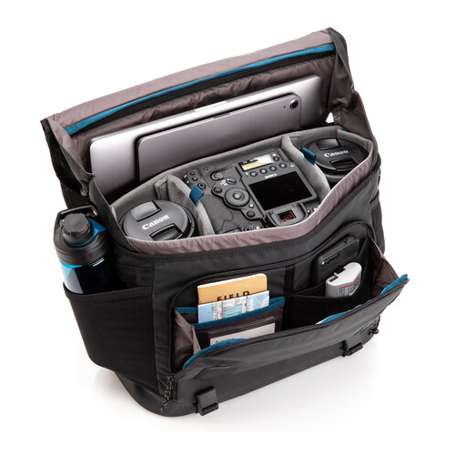 unzipped front pocket on the tenba messenger bag